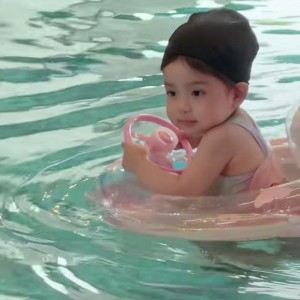 Nhà em cần gấp cô chăm bé tại Quận 4 Đường Đoàn Văn Bơ . Công việc chỉ là chăm bé yêu 10 tháng tuổi nhà mình, chơi cùng bé mỗi ngày.