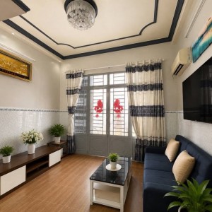 CẦN CHỊ GIÚP VIỆC NHÀ LÀM VIỆC ĂN Ở LẠI NGAY ĐƯỜNG TẢN ĐÀ QUẬN 5