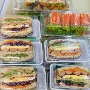 Tuyển gấp 1 cô nấu ăn ngon đi làm bao ăn ở lại ạ