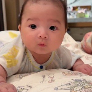 Vợ Chồng Em Bận Rộn Cv K Có Nhiều Thời Gian Chăm Bé Nên Em Tìm Một Cô Thật Sự Có Kinh Nghiệm Chăm Bé Về Chăm Sóc E Bé Được 8 Tháng !