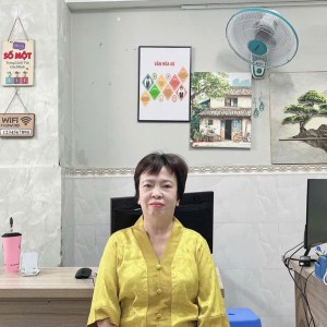 Chị Kim Đang Cần Việc Đi Làm Ngay Ạ