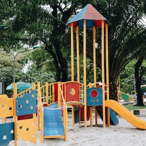 NHÀ EM Ở GẦN CÔNG VIÊN GIA ĐỊNH. EM TÌM GẤP CÔ GIÚP VIỆC NHÀ ĂN Ở LẠI LUÔN NHA