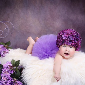 Tuyển gấp chị chăm bé (Ở LẠI) - lương 12tr - Q.2