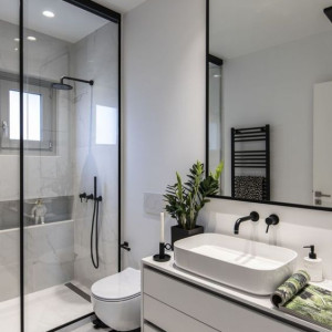 2 vợ chồng em mới chuyển ra riêng cần tìm gấp 1 chị giúp việc làm việc bao ăn ở lại 