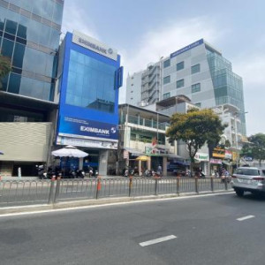 Nhà E Có 4 Người Lớn Do Bận Rộn Công Việc Nên Tìm Chị Về Phụ Việc Nhà