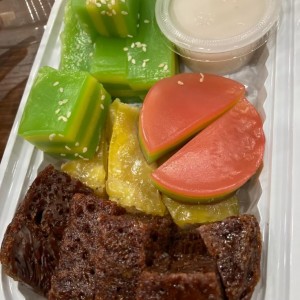 Nhà 1 trệt 1 lầu cần tìm chị giúp việc nhà, nấu ăn, dọn dẹp nhà cửa.