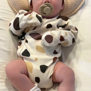 Tìm  Chị Chăm Em Bé Được 8 Tháng . Lương Từ 13,5 Triệu Trở Lên