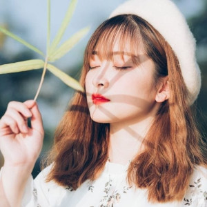 tuyển gấp 1 cô trực điện thoại khách sạn lương hấp dẫn