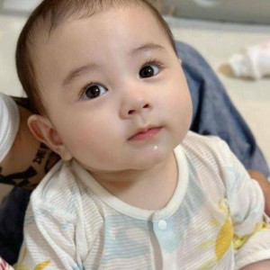 Vợ Chồng Em Hiện Đang Cần Một Chị Chuyên Chăm Sóc Bé Được 8 Tháng 
