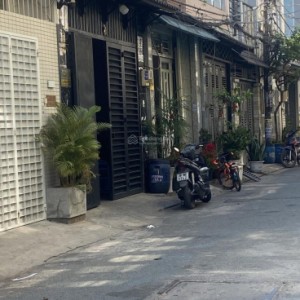 Có Chị Nào Đang Cần Việc Đi Làm Ở Lại Mà  Không Vướng Bận Gia Đình Thì Nhấc Máy Lên Gọi Em Nhé Ạ