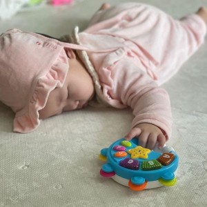 Gia đình em bận biu đi làm cần 1 chị đến chăm bé 7 tháng làm ăn ở lại tại quận 2 nha