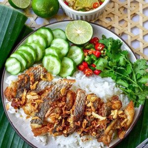 Tuyển 1 chị giúp việc nhà ( bao ăn ở lại ạ )