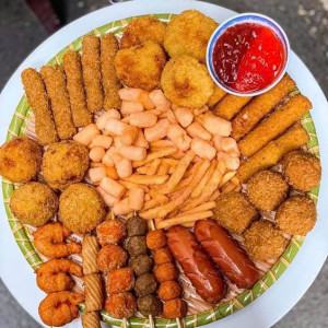 Tuyển gấp 1 cô làm việc có tâm đi làm bao ăn ở lại ạ