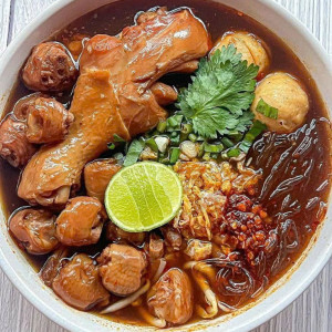 Em đang cần tìm gấp một cô giúp việc nhà bao ăn ở lại