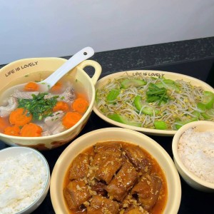 Nhà Có 4 Người Lớn Hiện Đang Ở Nhà 2 Lầu Nhỏ 40m2 Đang Cần Gấp Cô Về Giúp Việc Nhà Bao Ăn Ở