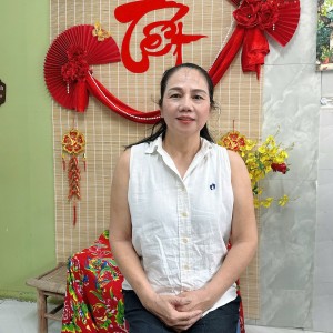 Cô Huệ rất cần việc đang tìm việc làm ak