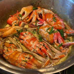 Nhà mặt phố có 1 trệt với gác lửng nhỏ trên đường  Hồng Bàng Quận 6, tìm cô giúp việc nhà ở lại luôn nha