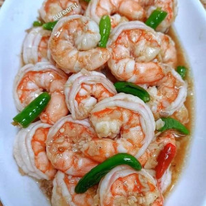 Tuyển gấp một cô chuyên chăm bé giỏi đi làm bao ăn ở lại ạ