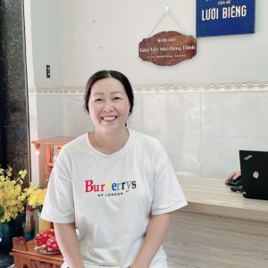 Chị Hà nấu ăn ngon , phụ căm bé giỏi đang cần tìm việc lâu dài ạ