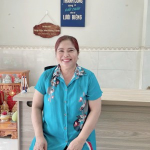 Chị Hà đang tìm việc bao ăn ở lại ạ