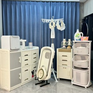 Bé Bông vừa tròn 3 tháng tìm chị chăm chuyên chăm em bé