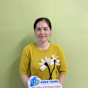 Chị Nguyễn Cẩm Linh, sinh năm 1977, quê Bến Tre - CHĂM BÉ, GIÚP VIỆC NHÀ