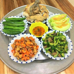 Tuyển gấp 1 cô chăm bé giỏi đi làm bao ăn ở lại ạ