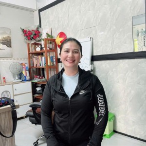 Chị Nữ chăm bé giỏi , nấu ăn ngon đang tìm việc bao ăn ở lại ạ