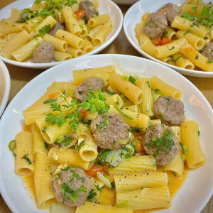 Tuyển gấp cô giúp việc nhà dưới 59 tuổi ở Rạch Lòng Đèn Quận 8 TP HCM