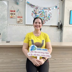 Chị Hiền đang cần việc đi làm ngay ạ