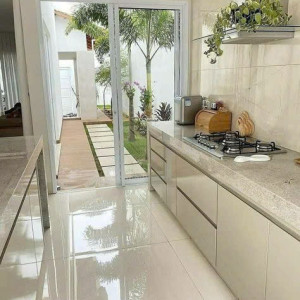 Nhà em có 1 trệt 1 lầu nhưng khá nhỏ, chỉ tầm 55m2cần 1 cô phụ việc nhà ở đường Tú Xương Q.3 lương 12 triệu