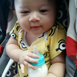 cần chị chuyên chăm bé 7 tháng ở chung cư Hà Đô quận 10 lương vợ chồng e gửi 10tr bao ăn ở lại,