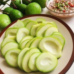 Tuyển cô chăm bé bao ăn ở lại