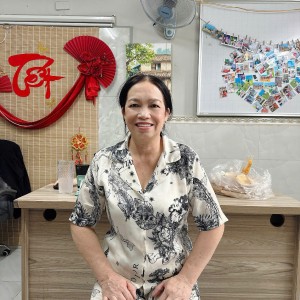 Cô Hương Chăm Bé Giỏi - Nấu Ăn Ngon Đang Tìm Việc Bao Ăn Ở Lại Ạ