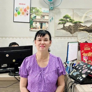 Cô Nguyễn Thị Lục – Nhận Chăm Bé, Chăm Bà, Gắn Bó Lâu Dài