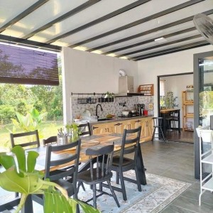 Hôm nay em Ngọc lại lên cv giúp việc nhà cho gia đình bác 4 em tại quận 10 nha