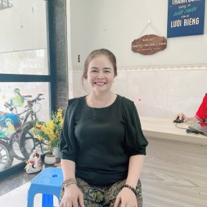 Cô Thu Đang Tìm Việc Bao Ăn Ở Lại Ạ