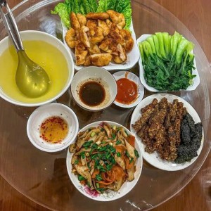 VỢ CHỒNG EM CẦN GẤP CHỊ GIÚP VIỆC Ở PHÚ NHUẬN TRÊN ĐƯỜNG PHAN ĐĂNG LƯU ,CÓ THỂ Ở LẠI ĐƯỢC VỚI GIA ĐÌNH