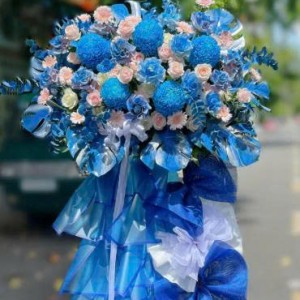 Tuyển gấp 1 cô chăm bé giỏi ạ