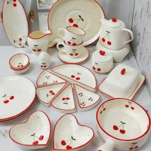 Tuyển gấp 1 cô giúp việc nhà bao ăn ở lại ạ