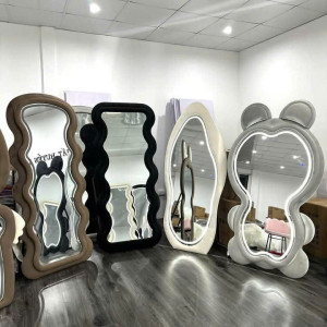 Cô nào thực sự cần việc làm thì alo em nha