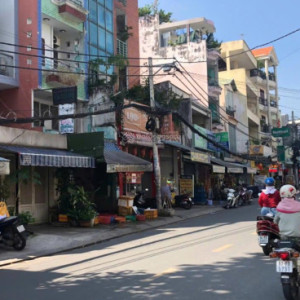 VỢ CHỒNG EM MỚI CƯỚI TÌM GẤP CÔ GIÚP VIỆC NHÀ LÀM ĂN Ở LẠI VỚI NHÀ EM LUÔN