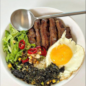 Gia đình em cần gấp , cô nào thực sự cần việc làm alo e nha