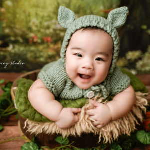 Tìm gấp chị chuyên chăm bé (Ở LẠI) - lương 12tr  - Quận 2