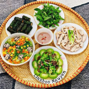 Gia đình em cần gấp cô nào đi làm ngay được thì alo e nhé ạ