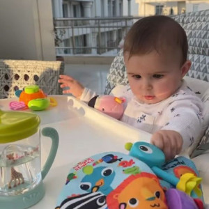 Tuyển Gấp Cô Chuyên Chăm Bé 7 Tháng Đi Làm Ngay