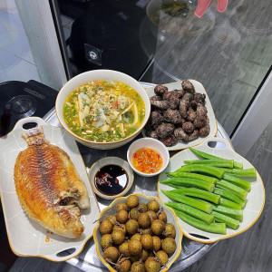 TRONG HÔM NAY EM CẦN TÌM GẤP 1 CHỊ GIÚP VIỆC NHÀ 1 TRỆT 1 LẦU TRONG HẺM NHỎ