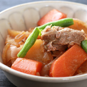 E là mẹ đơn thân cần gấp 1 chị giúp việc nhà trên đường Lê Văn Duyệt – Bình Thạnh lương tháng 12 triệu bao ăn ở.