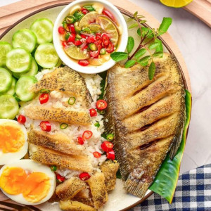 Nhanh Tay Lên Nào Các Cô Ơi , Nơi Đây Vẫn Đang Tuyển Người Nè