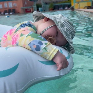 Tuyển Ngay 1 Chị Chăm Bé 8 Tháng Tại Bình Thạnh Với Mức Lương 14 Triệu Nha !!